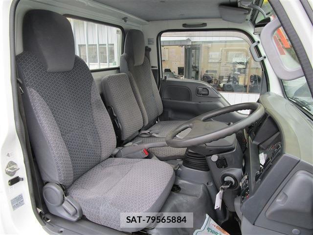 Isuzu ELF TRUCK 2019-11 6675822-13