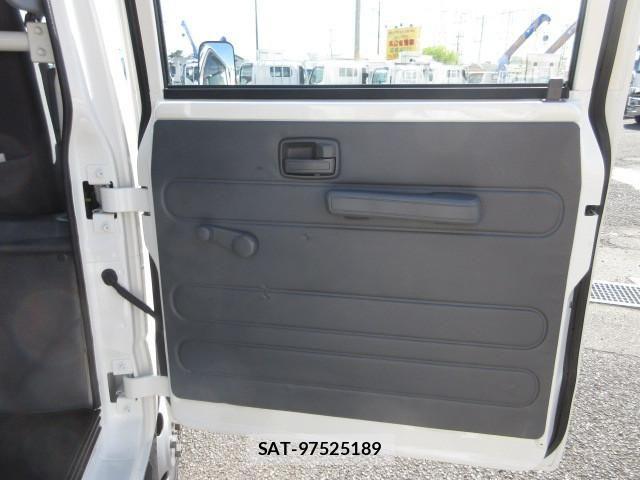 Isuzu ELF TRUCK 2019-02 6675816-17
