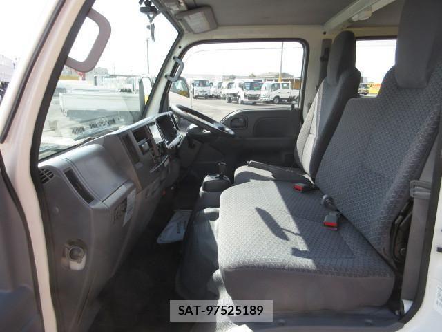 Isuzu ELF TRUCK 2019-02 6675816-19