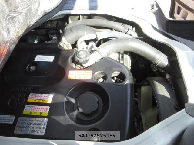 Isuzu ELF TRUCK 2019-02 6675816-21