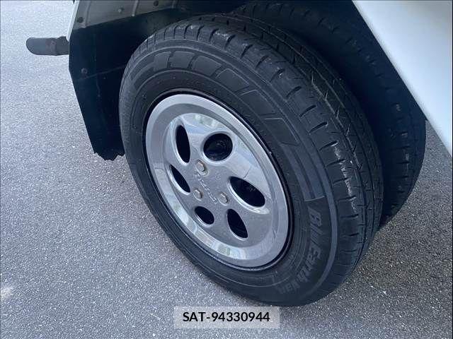 Isuzu ELF TRUCK 1998-02 6682648-29