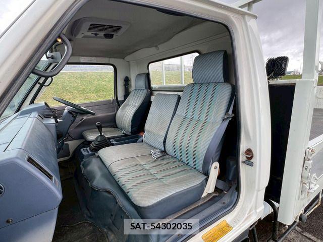 Isuzu ELF TRUCK 1993-03 6682647-19