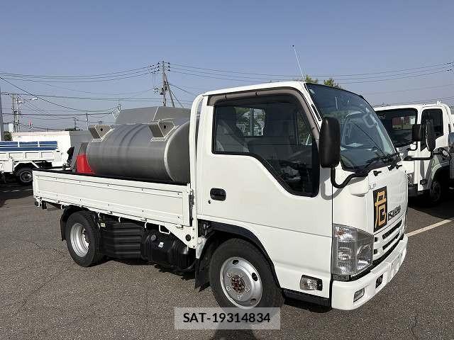 Isuzu ELF TRUCK 2016-11 6691006-1