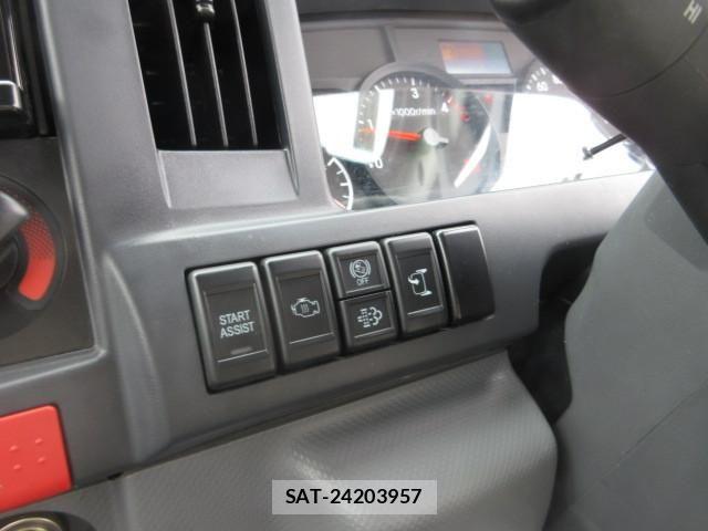 Isuzu ELF TRUCK 2019-11 6691009-17