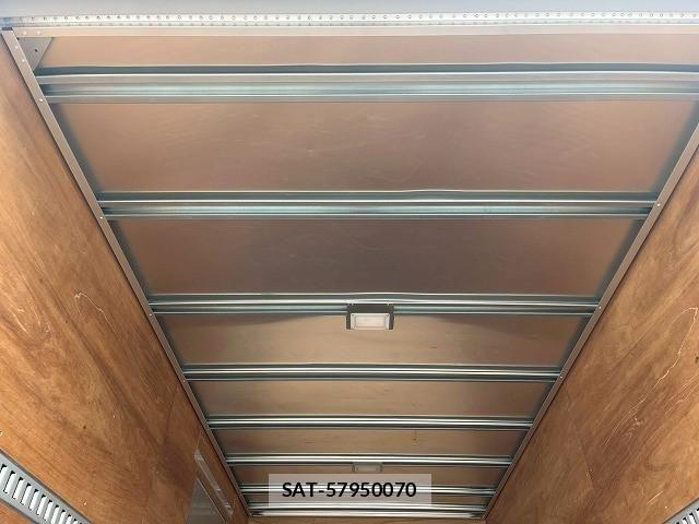 Isuzu ELF TRUCK 2020-02 6691007-11
