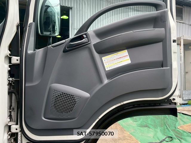 Isuzu ELF TRUCK 2020-02 6691007-16