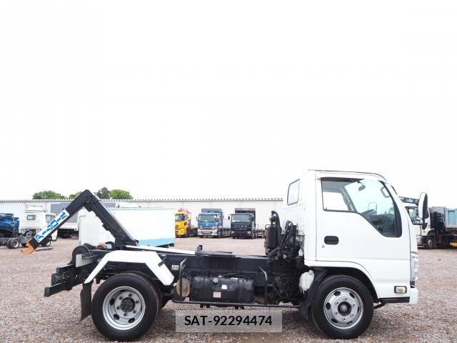 Isuzu ELF TRUCK 2011-11 6691010-9