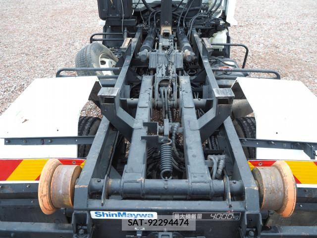 Isuzu ELF TRUCK 2011-11 6691010-4
