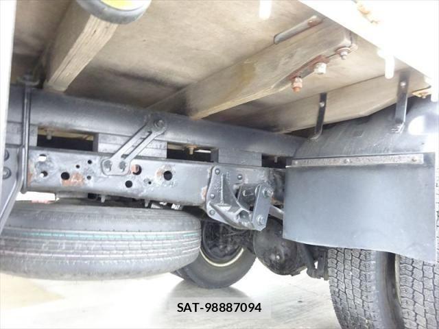 Isuzu ELF TRUCK 2012-12 6716093-13