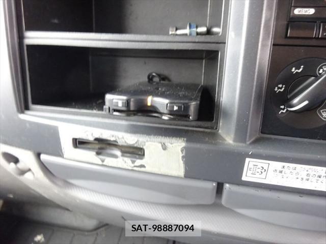 Isuzu ELF TRUCK 2012-12 6716093-25