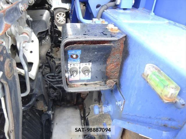 Isuzu ELF TRUCK 2012-12 6716093-7