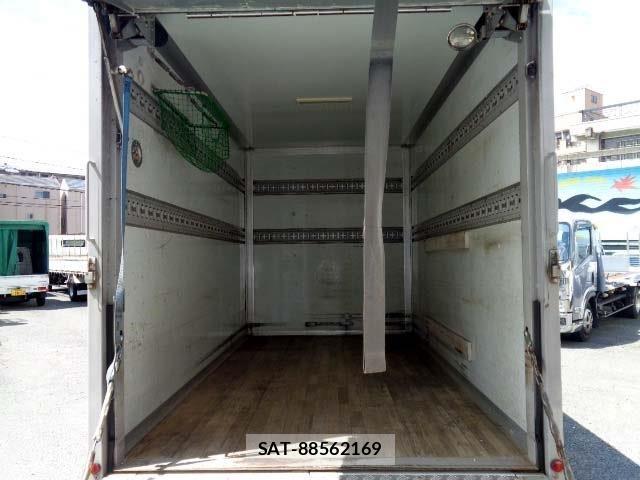 Isuzu ELF TRUCK 2016-04 6716094-9