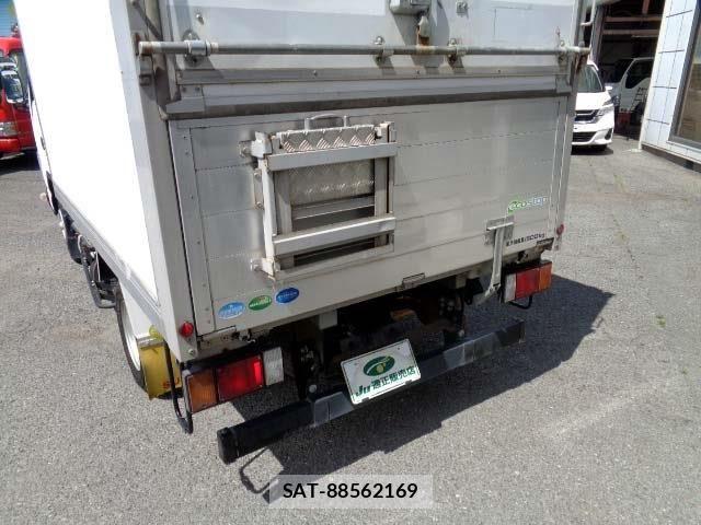 Isuzu ELF TRUCK 2016-04 6716094-11
