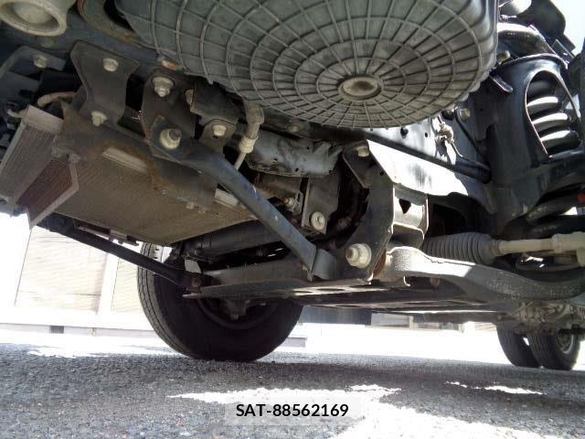 Isuzu ELF TRUCK 2016-04 6716094-14
