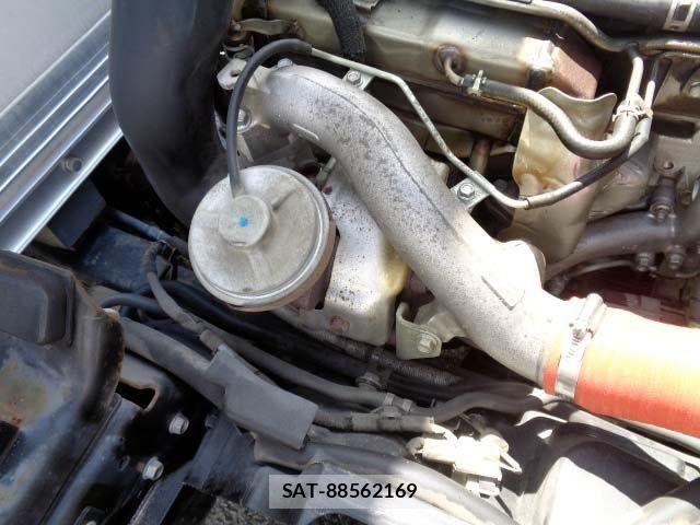 Isuzu ELF TRUCK 2016-04 6716094-20