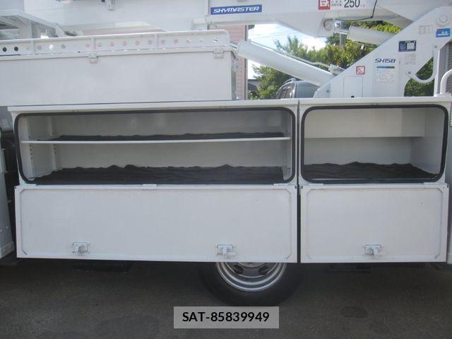 Isuzu ELF TRUCK 2015-03 6751431-22