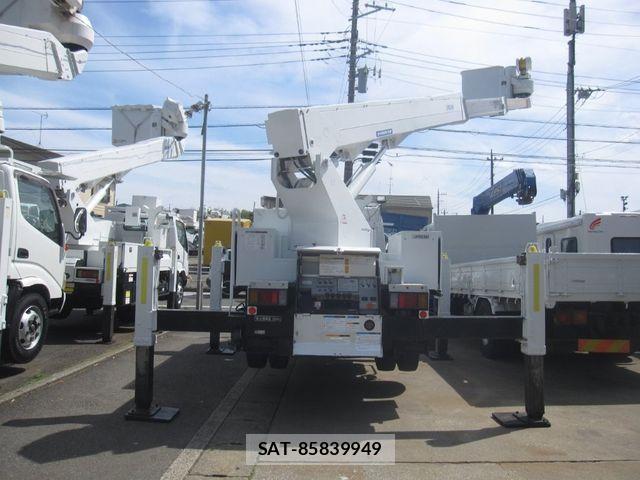 Isuzu ELF TRUCK 2015-03 6751431-8