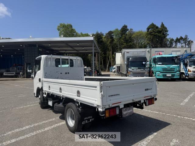Isuzu ELF TRUCK 2025-04 6751429-3