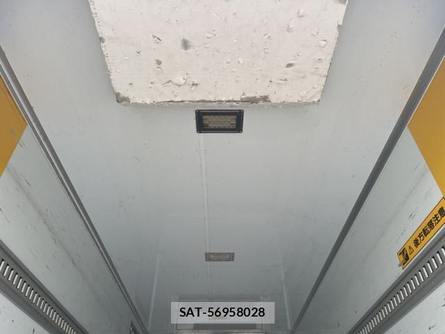 Isuzu ELF TRUCK 2016-03 6751446-15
