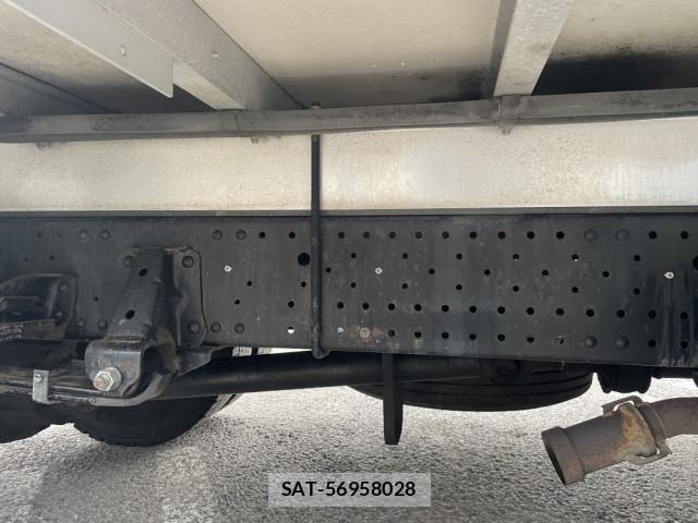 Isuzu ELF TRUCK 2016-03 6751446-27