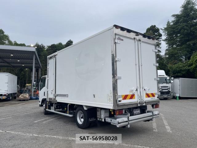 Isuzu ELF TRUCK 2016-03 6751446-3