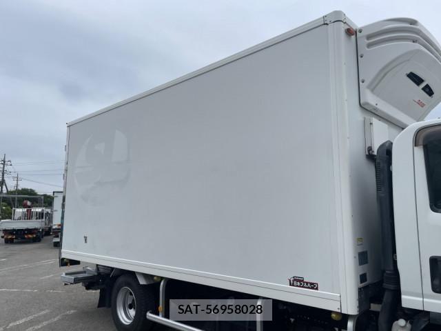 Isuzu ELF TRUCK 2016-03 6751446-5