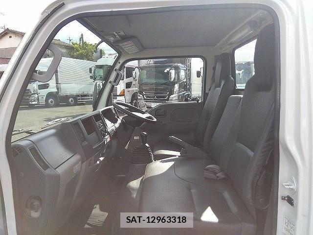 Isuzu ELF TRUCK 2016-09 6751441-13