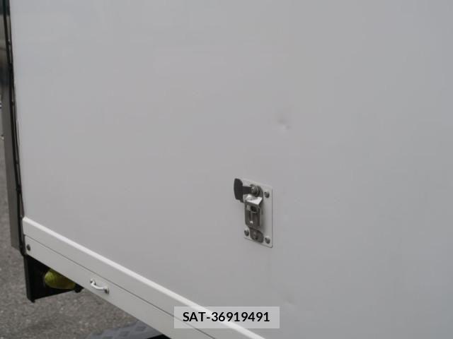 Isuzu ELF TRUCK 2016-10 6791011-13