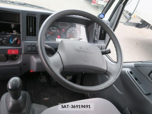 Isuzu ELF TRUCK 2016-10 6791011-26