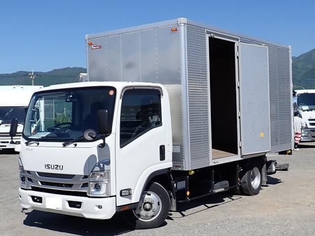 Isuzu ELF TRUCK 2023-08 6805385-1