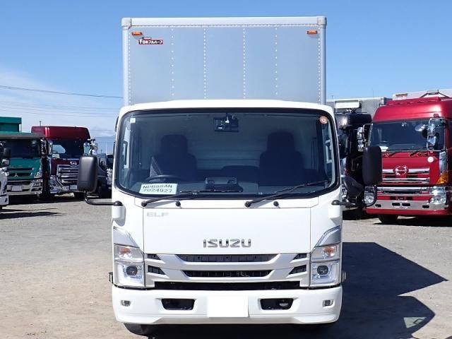 Isuzu ELF TRUCK 2023-08 6805385-4