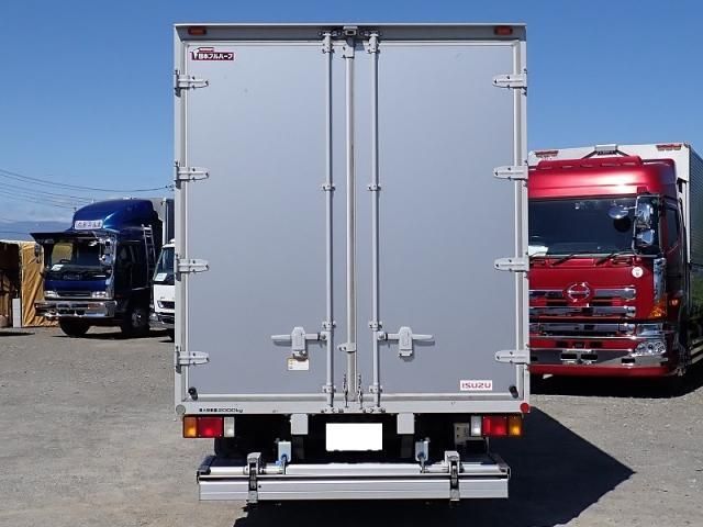 Isuzu ELF TRUCK 2023-08 6805385-5