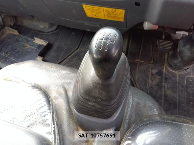 Isuzu ELF TRUCK 2017-12 6814802-7
