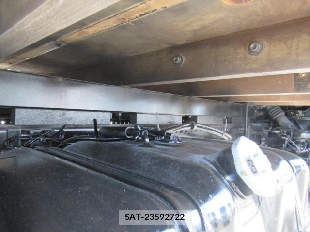 Isuzu ELF TRUCK 2017-09 6814800-14