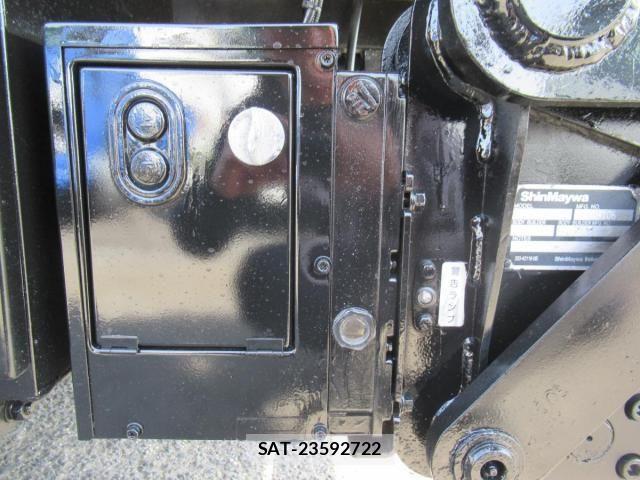 Isuzu ELF TRUCK 2017-09 6814800-20
