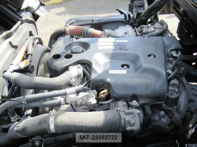 Isuzu ELF TRUCK 2017-09 6814800-23