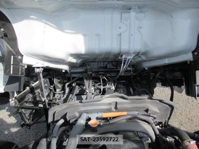 Isuzu ELF TRUCK 2017-09 6814800-24