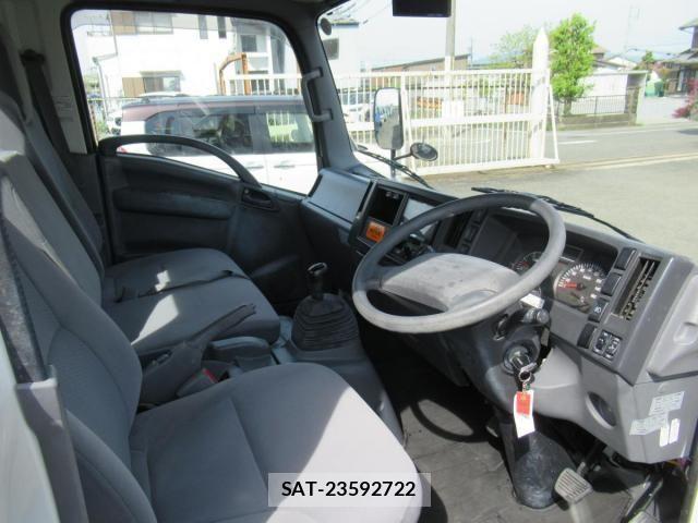 Isuzu ELF TRUCK 2017-09 6814800-29