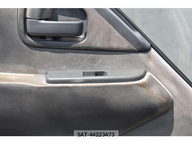 Isuzu ELF TRUCK 2007-03 6814827-10