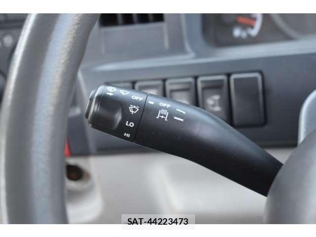 Isuzu ELF TRUCK 2007-03 6814827-12