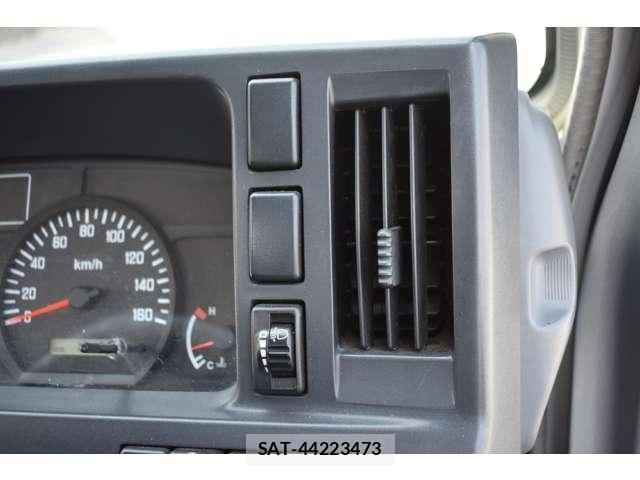 Isuzu ELF TRUCK 2007-03 6814827-14