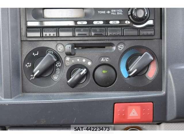 Isuzu ELF TRUCK 2007-03 6814827-18