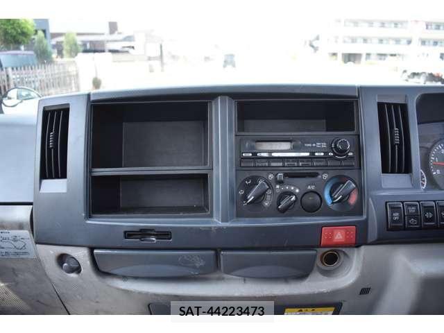 Isuzu ELF TRUCK 2007-03 6814827-19
