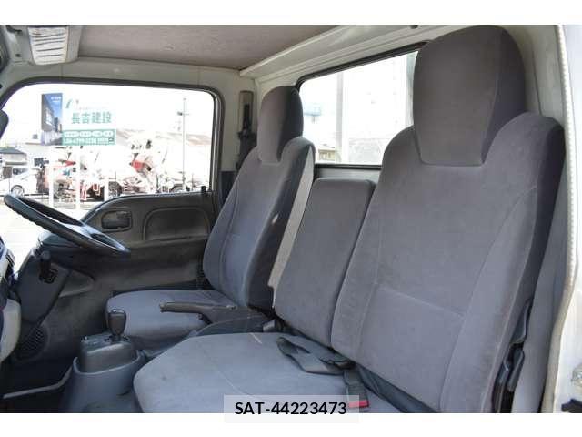 Isuzu ELF TRUCK 2007-03 6814827-22