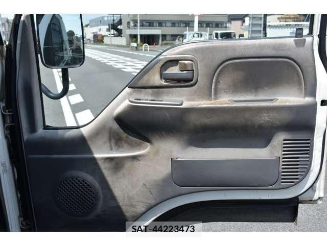 Isuzu ELF TRUCK 2007-03 6814827-7
