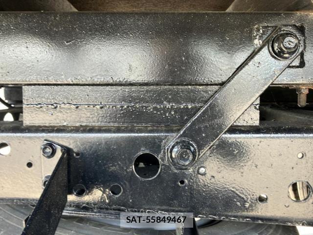 Isuzu ELF TRUCK 2004-04 6814821-14