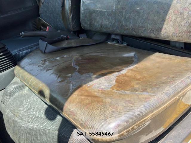 Isuzu ELF TRUCK 2004-04 6814821-19