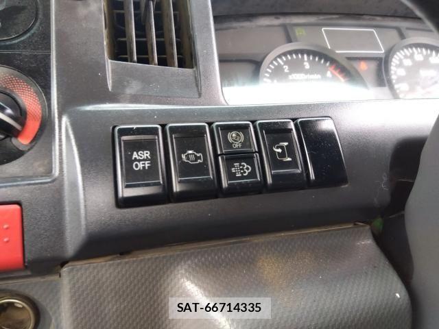 Isuzu ELF TRUCK 2017-03 6814798-4