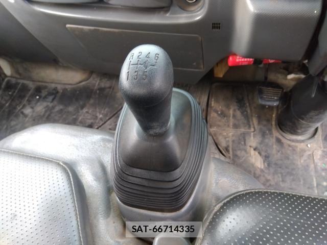 Isuzu ELF TRUCK 2017-03 6814798-5