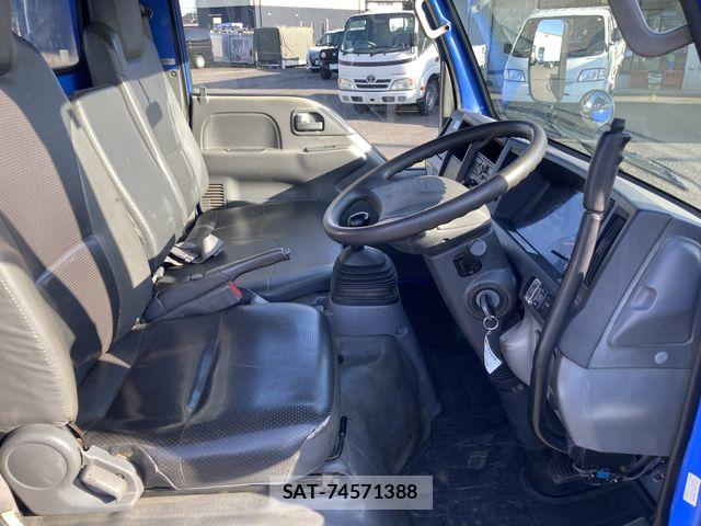 Isuzu ELF TRUCK 2016-06 6814814-6